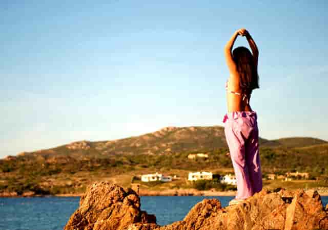 喝完牛奶能不能吃点(喝完牛奶多久可以吃钙片)